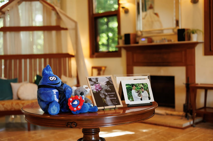 こだわりは「ロイヤルブルー」 スマートな家族婚の実例｜写真3