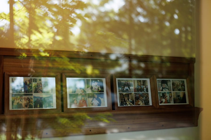 こだわりは「ロイヤルブルー」 スマートな家族婚の実例｜写真4