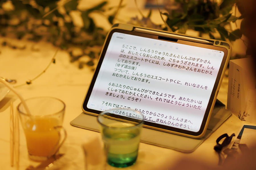 こだわりは「ロイヤルブルー」 スマートな家族婚の実例｜写真8